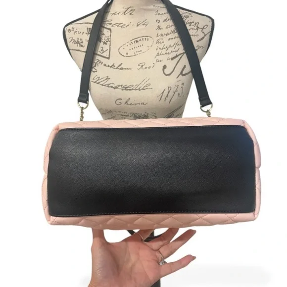 Betsey Johnson Bow Tote Quilted Blush & Black White 🎀 - Picture 2 of 10